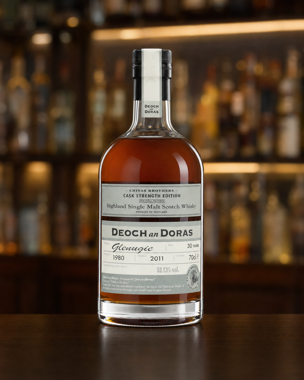 Glenugie 1980 Deoch an Doras 30 Year Old bottle, alternate view