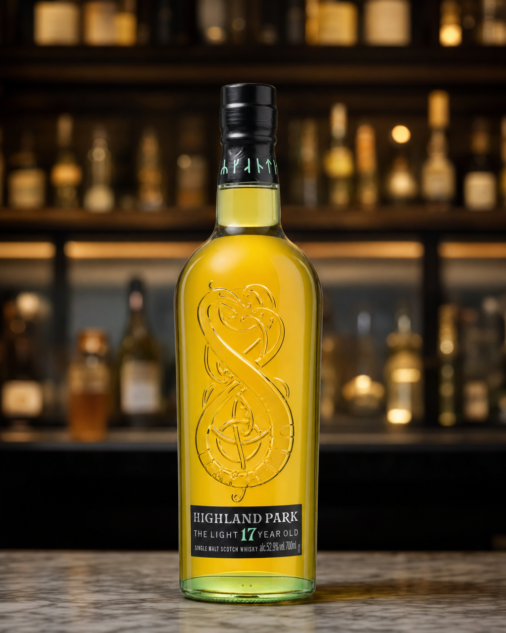 Highland Park The Light 17 Year Old bottle, alternate view